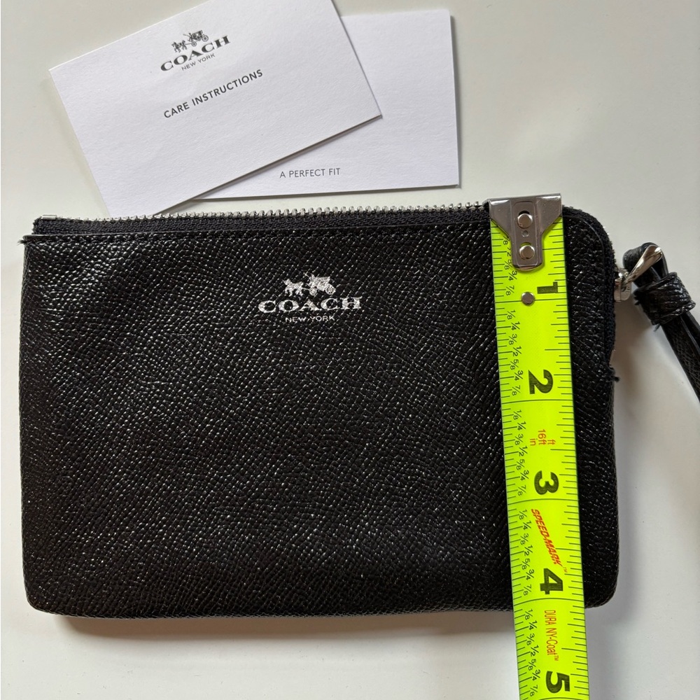 Coach Wallet - Picture 5 of 6